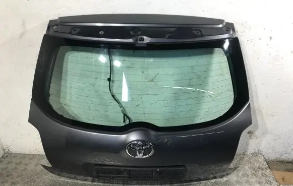 Toyota Auris 150 Tailgate/trunk/boot lid 6700502110 6810502120