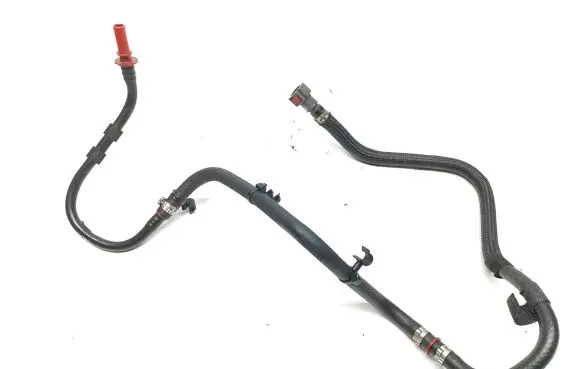 Nissan NV400 Fuel line pipe