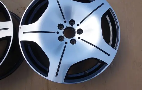 Mercedes-Benz S Z223 Maybach R20 alloy rim A2284015600