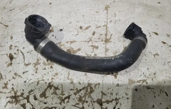 Mercedes-Benz GLC X253 C253 Engine coolant pipe/hose A2535010082