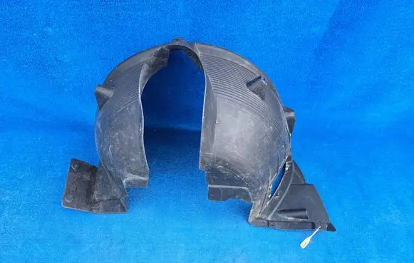 BMW X3 E83 Front wheel arch liner splash guards 3420416