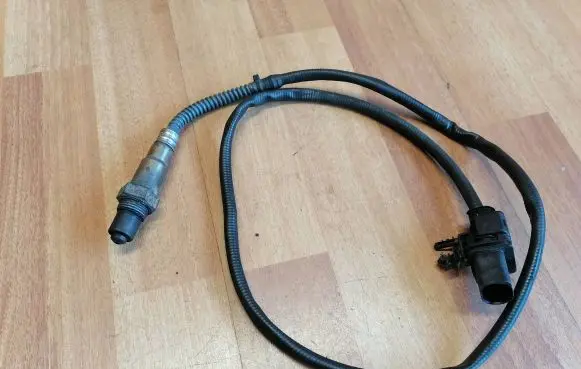 Jaguar XF X250 Lambda probe sensor 9X2Q9D375AA 0281004125 C2Z11601