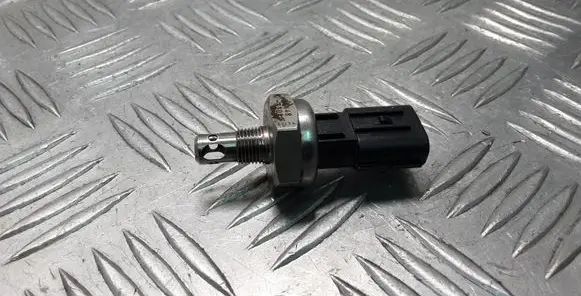Toyota RAV 4 (XA50) Oil pressure sensor 8944833010