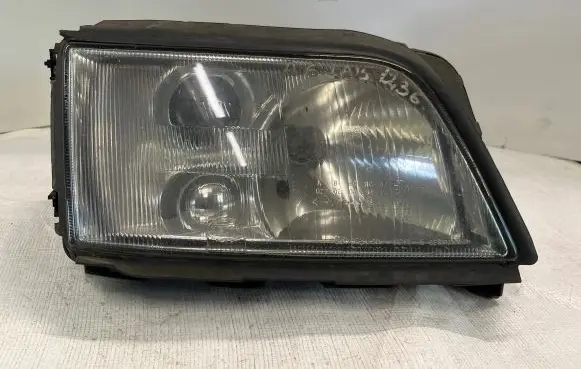 Audi A6 S6 C4 4A Headlight/headlamp 201145600