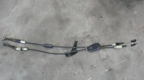 Renault Koleos II Gear shift cable linkage brak