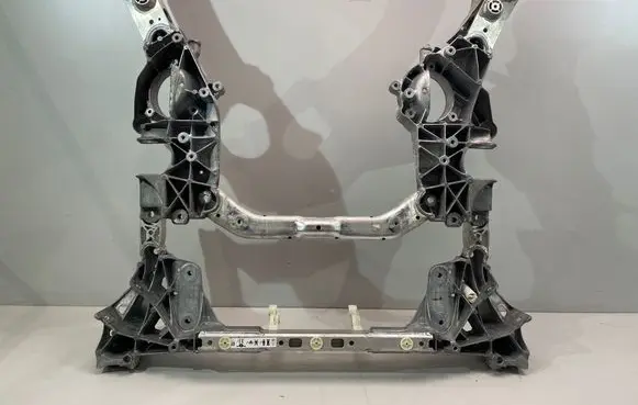 BMW 5 G30 G31 G38 Front subframe 6887340