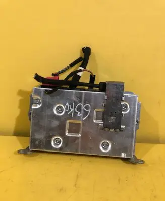 Audi A5 8T 8F Sound amplifier