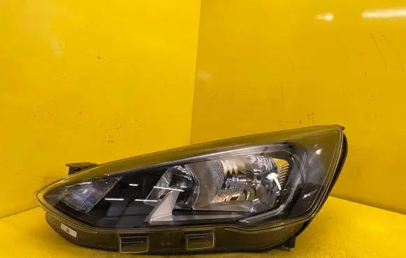 Ford Focus Headlight/headlamp JX7B-13W030-AE