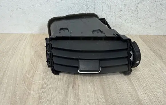 Toyota Corolla Verso AR10 Dash center air vent grill 6556444010