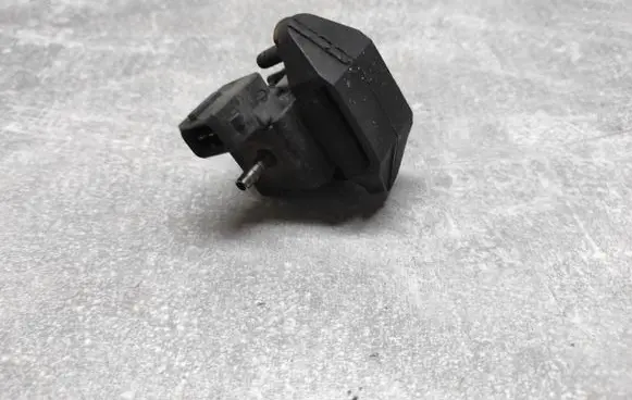 Vacuum valve