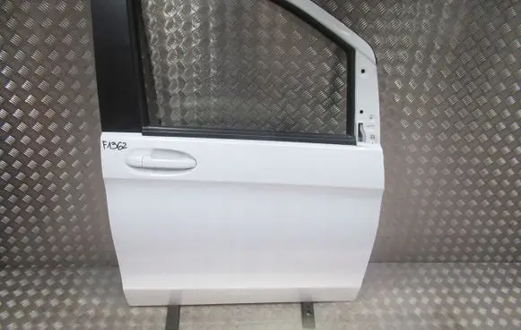 Mercedes-Benz Metris W447 Front door 