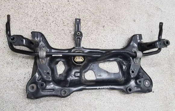 Volkswagen Golf Sportsvan Front subframe 5WA199315E 5Q0411303R