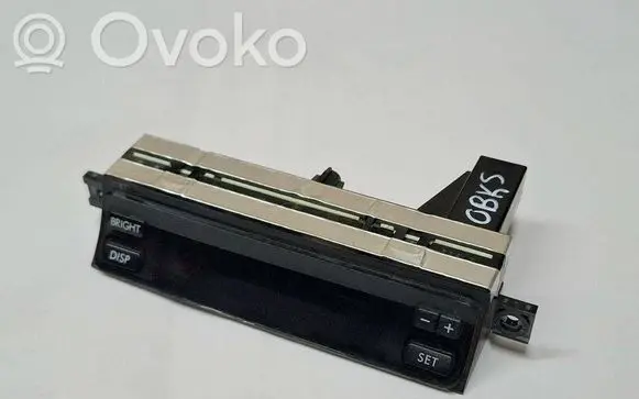 Subaru Outback Clock 423A1415