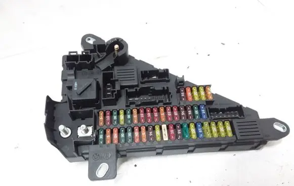 BMW 5 E60 E61 Fuse module 6906618 518956024