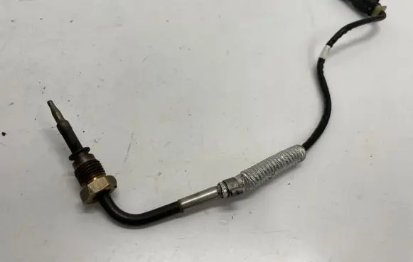 Mercedes-Benz A W177 Exhaust gas temperature sensor A0009058314