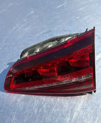 Volkswagen Golf VII Tailgate rear/tail lights 5G0945308F 81240201