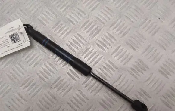BMW 4 F36 Gran coupe Front bonnet/hood damper/strut 7239233
