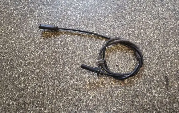 BMW 5 E60 E61 ABS rear brake sensor 6908705 61126908705 611269087059