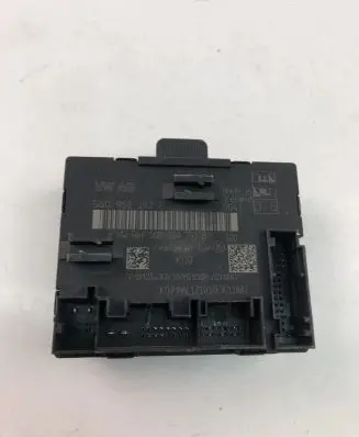 Volkswagen Golf VII Door control unit/module 5Q0959392E