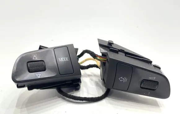 Audi A4 S4 B7 8E 8H Steering wheel buttons/switches 4F0951527D