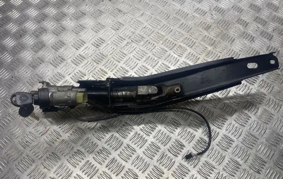 Volkswagen Transporter - Caravelle T4 Steering wheel axle 701905851 KLS98 289458