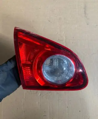 Nissan Qashqai Tailgate rear/tail lights 89071063