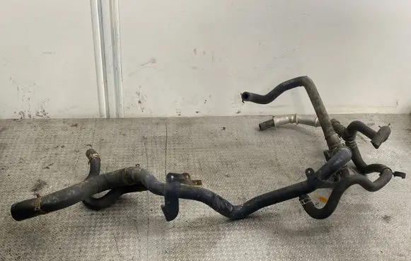 Volkswagen Crafter Engine coolant pipe/hose 9068320223