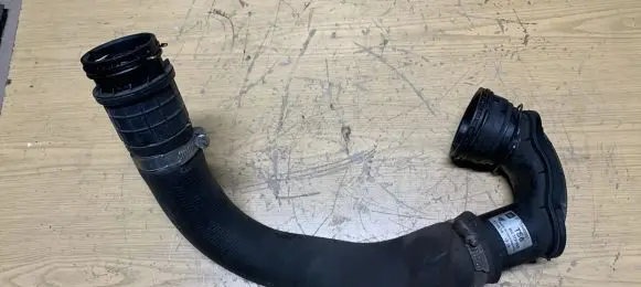 Opel Zafira C Intercooler hose/pipe 13402257
