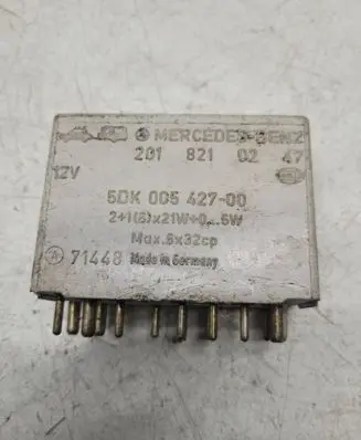 Mercedes-Benz E W124 Other relay 2018210244 71448 5DK00542700