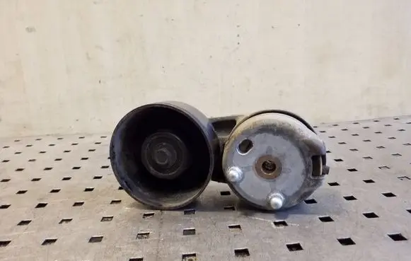 Land Rover Discovery 3 - LR3 Generator/alternator belt tensioner