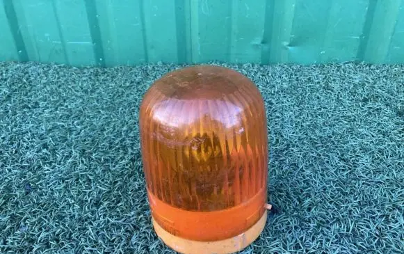 Iveco Daily 4th gen Third/center stoplight 2RL007550 HELLA2RL007550