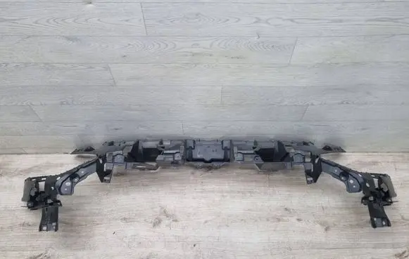 Ford Connect Front bumper mounting bracket KT1B17E778A