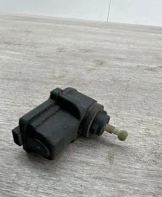 Ford Focus Headlight level adjustment motor XS4X13K198AB