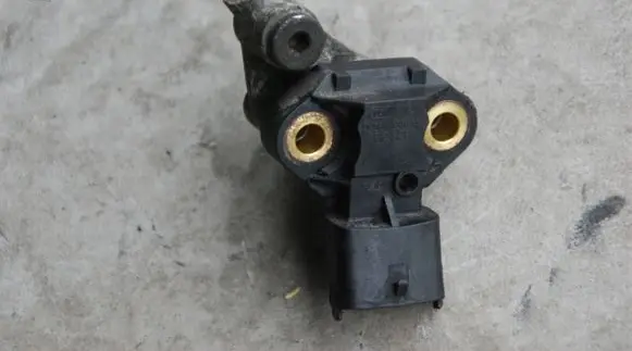 Porsche Cayenne (9PA) Air pressure sensor 0261230147