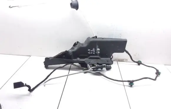Audi A4 S4 B6 8E 8H Front door lock 8E0837350