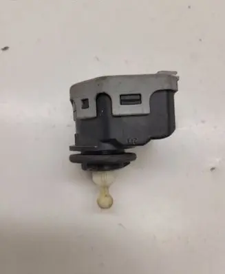Skoda Fabia Mk1 (6Y) Headlight level adjustment motor 6Y0941295