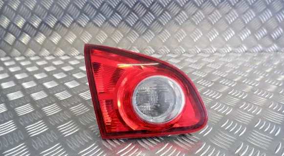 Nissan Qashqai+2 Tailgate rear/tail lights 26555JD800
