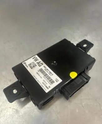 Audi A6 S6 C7 4G Gateway control module 4G0907468E