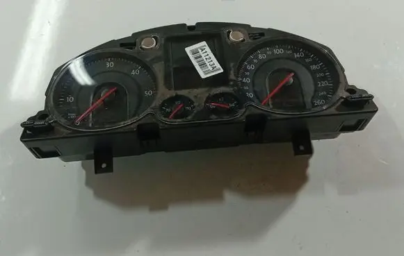 Volkswagen PASSAT B6 Speedometer (instrument cluster) A2C53194181