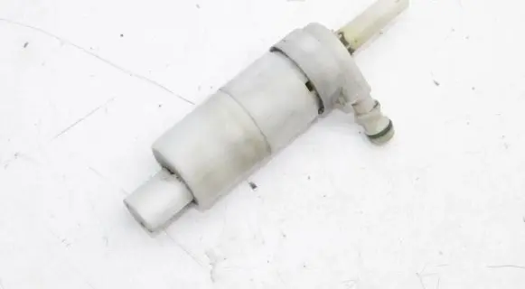 Mercedes-Benz E W211 Windscreen/windshield washer pump