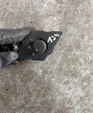 Skoda Superb B5 (3U) Wing mirror switch 3U1959565D
