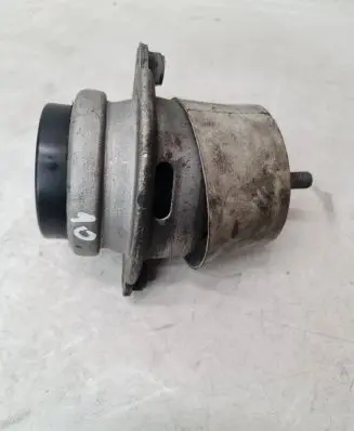 Porsche Cayenne (9PA) Engine mount bracket 94837505001