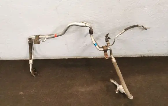 KIA Sportage Air conditioning (A/C) pipe/hose