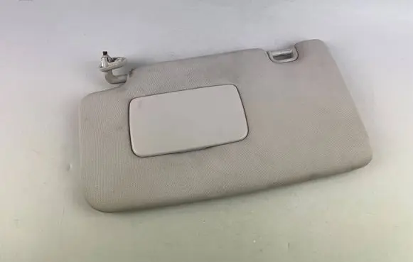 Sun visor
