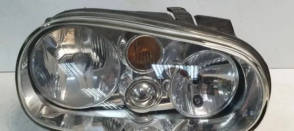 Volkswagen Golf IV Headlight/headlamp 1J1941016B