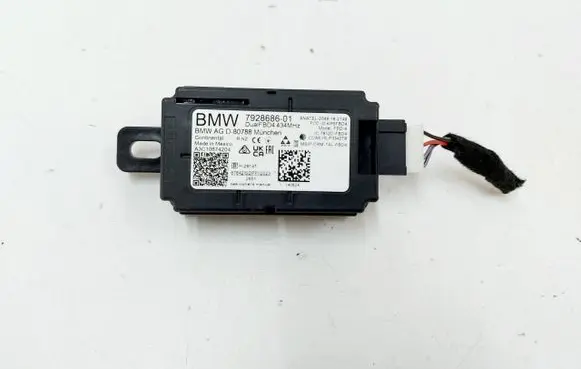 BMW X3 G45 Keyless system antenna 7928686