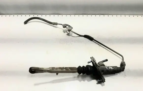 Volvo V70 Clutch master cylinder 