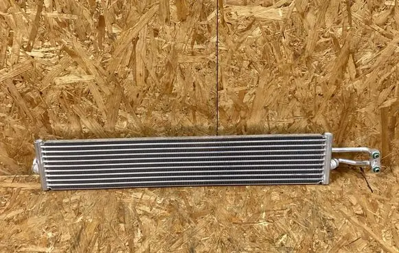 Porsche Panamera (976) Coolant radiator 971317020B