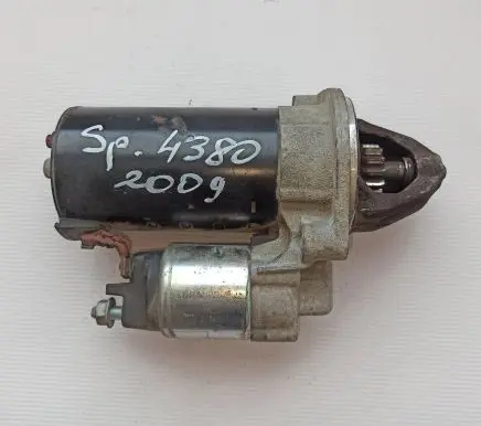 Mercedes-Benz Sprinter W906 Starter motor 1005831515