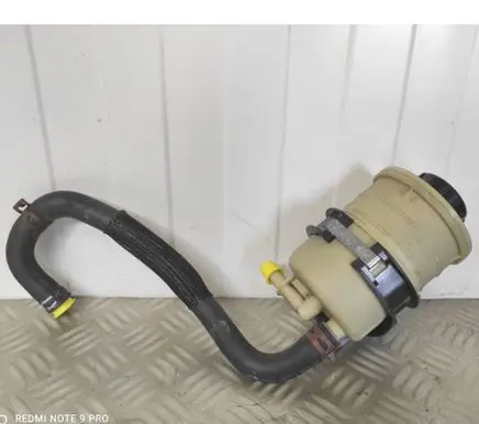 Opel Vivaro Power steering fluid tank/reservoir 7700782884